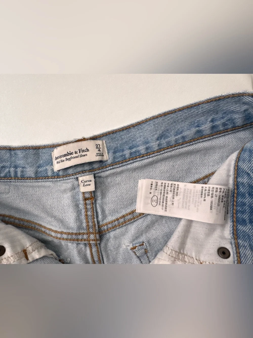 Abercrombie & Fitch Curve Love Mid Rise Boyfriend Shorts 27 / 4 Distressed Denim